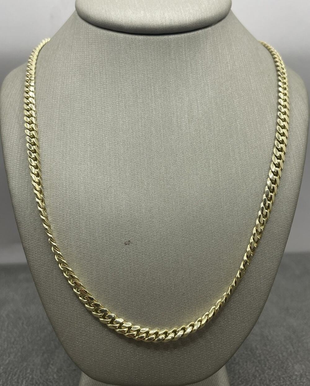 10K Yellow Gold Mini Cuban Link Chain (26599)